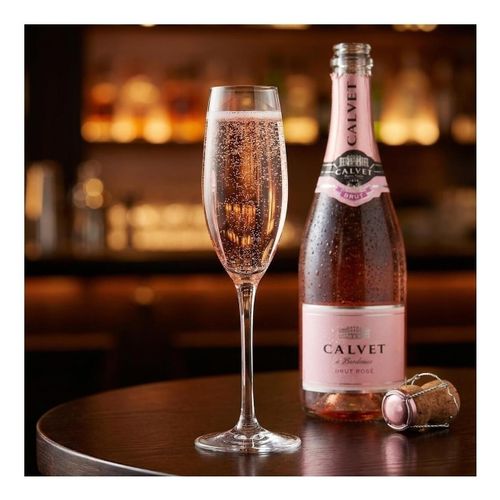 Вино игристое Cellier des Dauphins Cremant de Bordeaux розовое брют 750 мл Франция