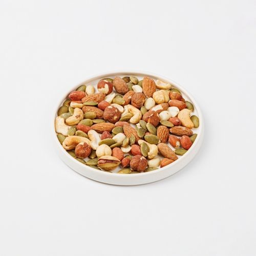 Смесь семечек и орехов Толк & польза Pocket nuts жареные с солью 50 г