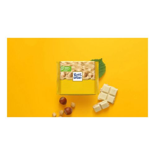 Шоколад Ritter Sport Цельный лесной орех и хлопья белый 100 г