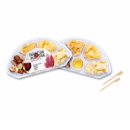 Сырная тарелка Parmesan Marzipan с медом и орехами 140 г
