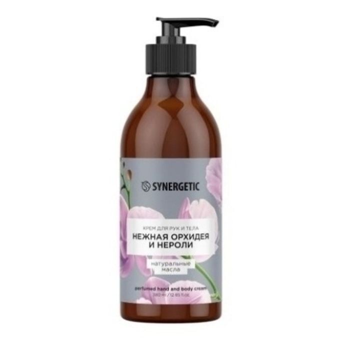 Katta kokrakli ayollar hammomda mushuklarini yuvayotgani videosi