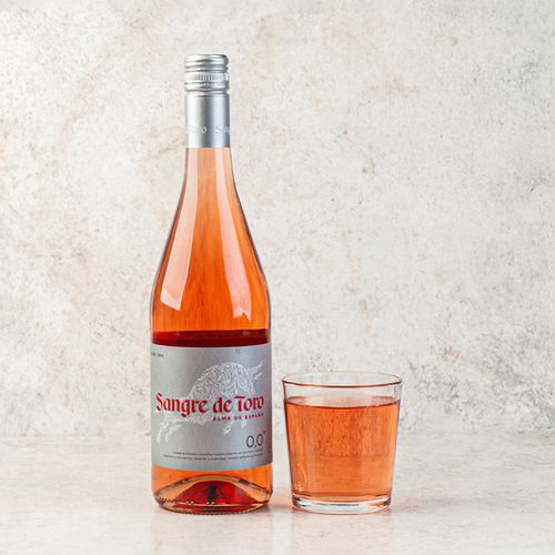 Розовое полусладкое вино Torres Sangre De Toro 0,75 л