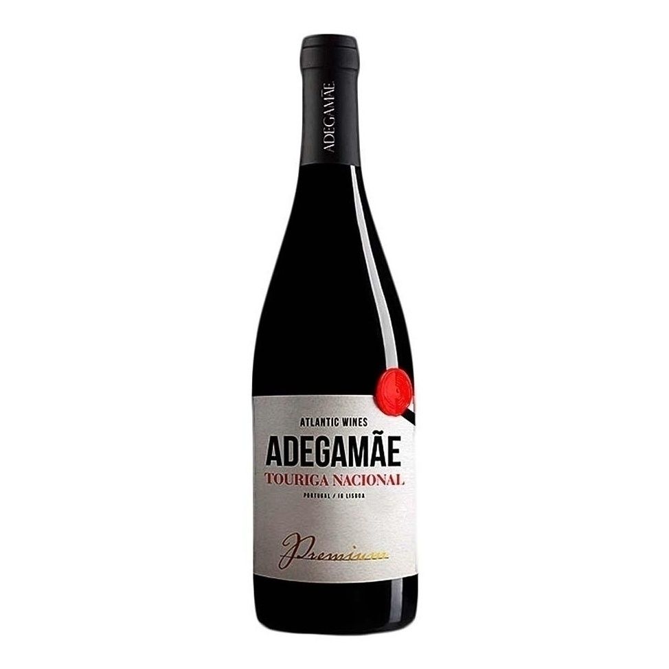 Красное сухое вино Adegamae 0,75 л